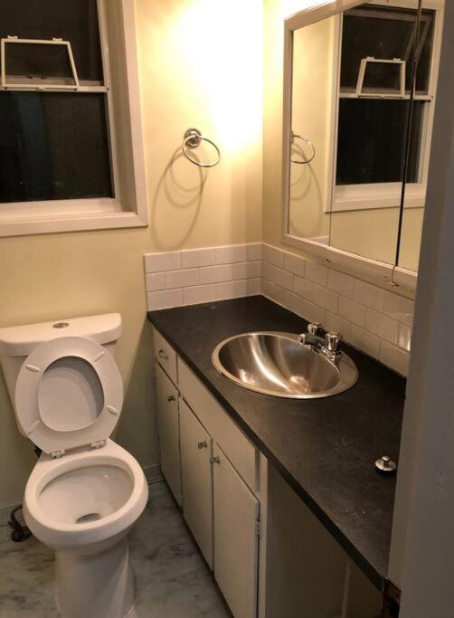 4 Bedroom Upper Level Kits Home Vancouver Dış mekan fotoğraf