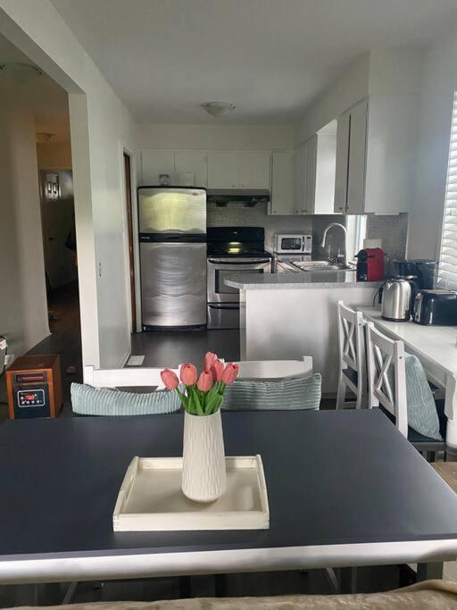 4 Bedroom Upper Level Kits Home Vancouver Dış mekan fotoğraf