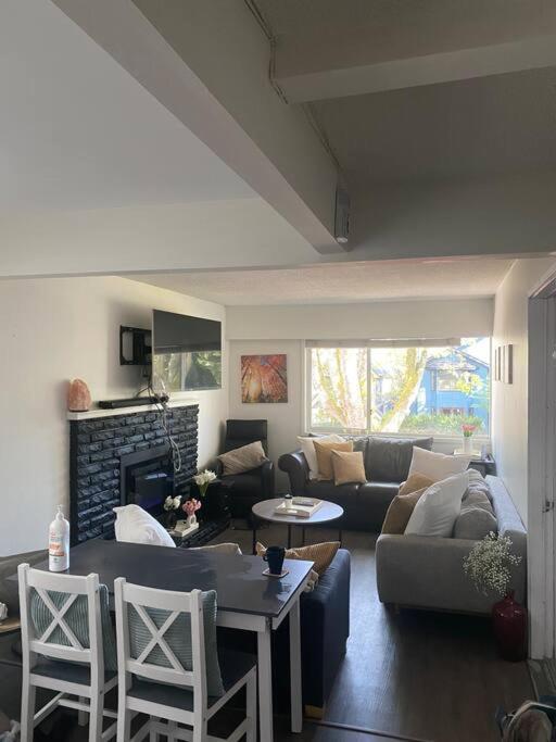 4 Bedroom Upper Level Kits Home Vancouver Dış mekan fotoğraf