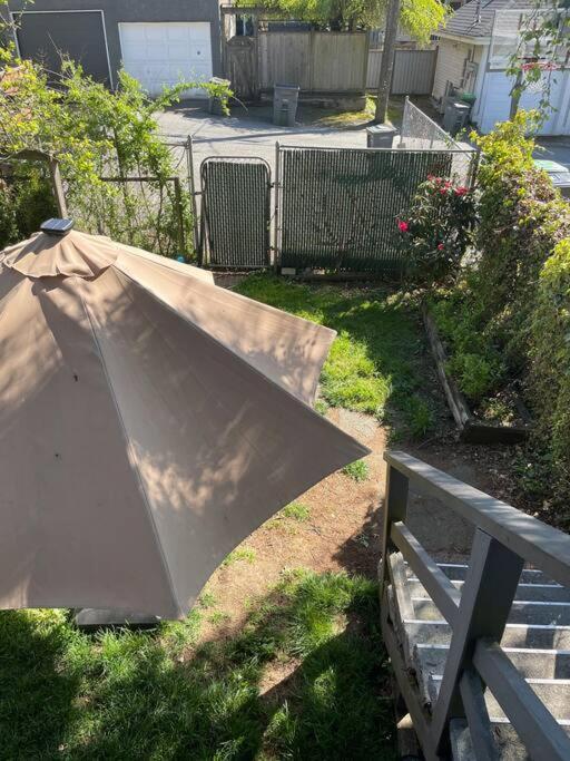 4 Bedroom Upper Level Kits Home Vancouver Dış mekan fotoğraf