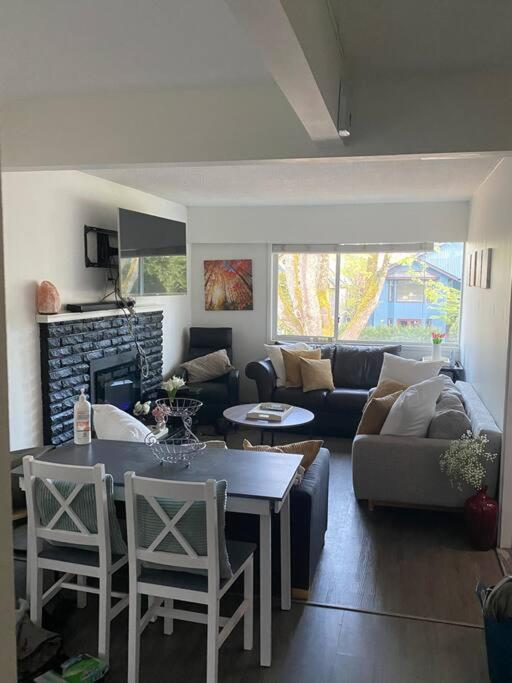 4 Bedroom Upper Level Kits Home Vancouver Dış mekan fotoğraf